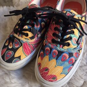 Vans Authentic Peacock Print Limited Edition. Unisex Size Men's 7 / Women's 8.5